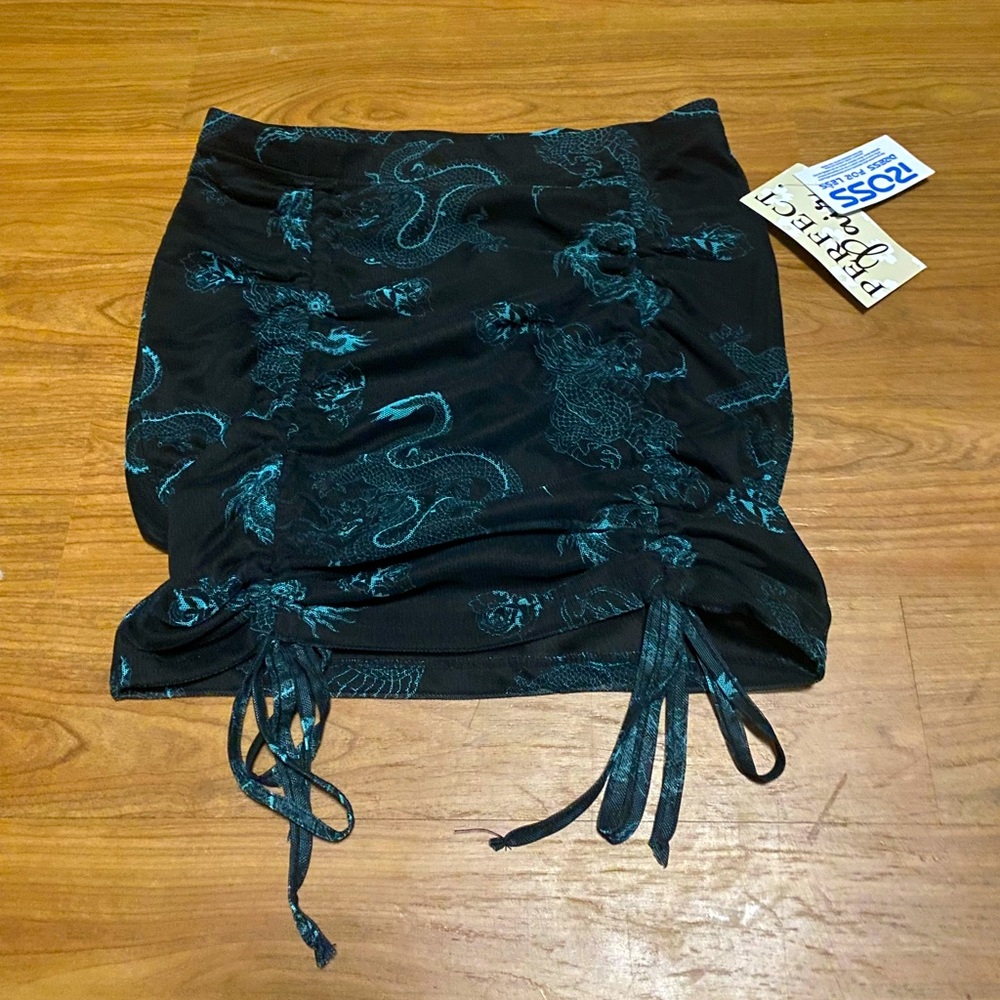 Dragon mesh skirt
